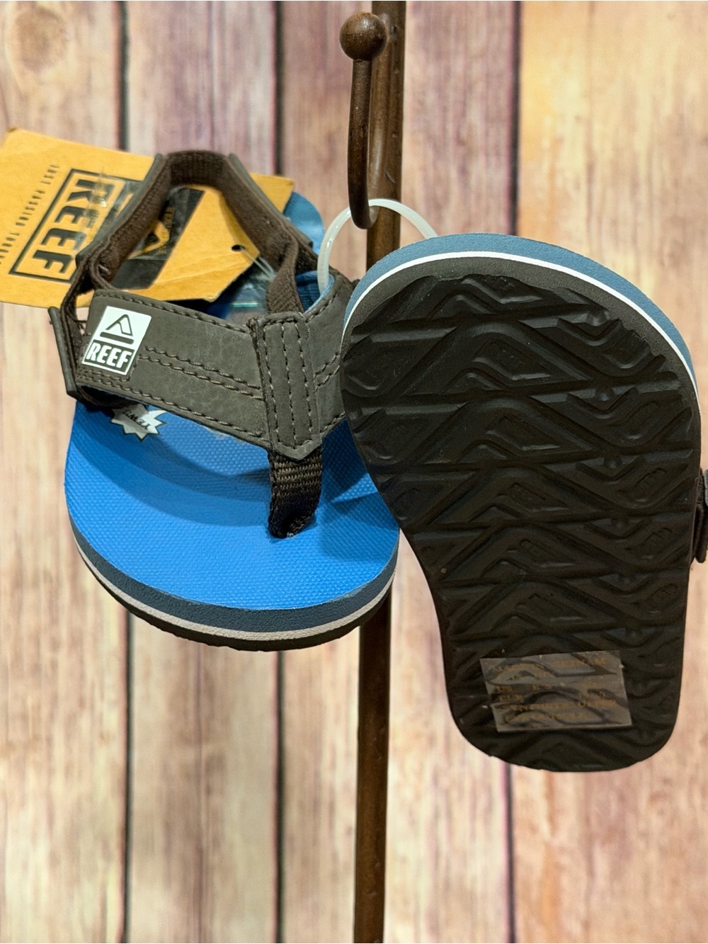 ✨NWT✨ REEF Toddlers Sandals “Surfing Bear" size 3 or 4